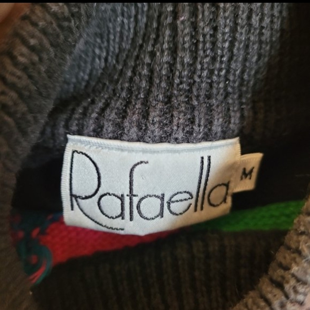 Colorful Geometric Sweater - Picture 5 of 5